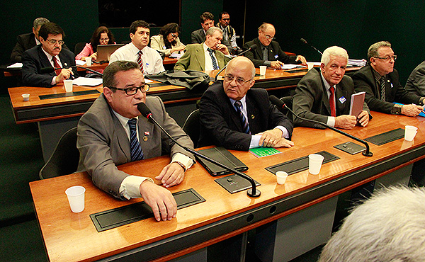 Fenafisco exige fim do confisco