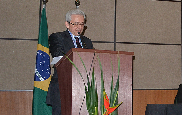 Tostes defende novo pacto federativo