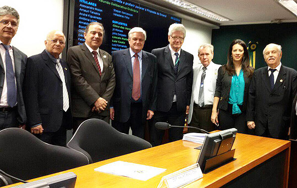 Fisco agradece a parlamentares federais