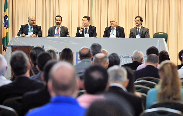 Encontro de inteligência fiscal em Belém