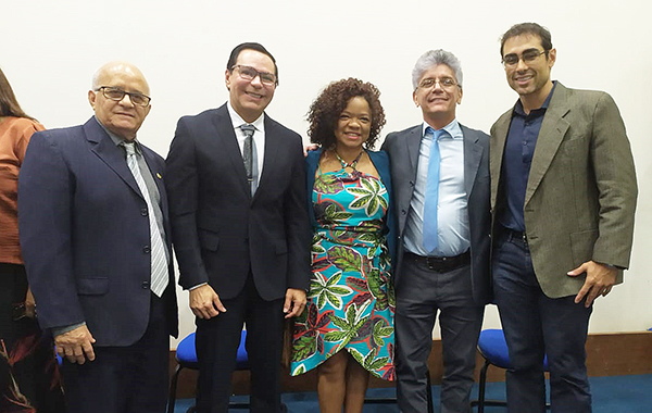 Sindifisco prestigia posse na SEFA