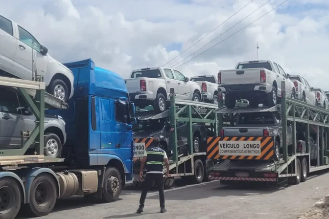 SEFA apreende 24 caminhonetes avaliadas em quase R$ 5 milhões
